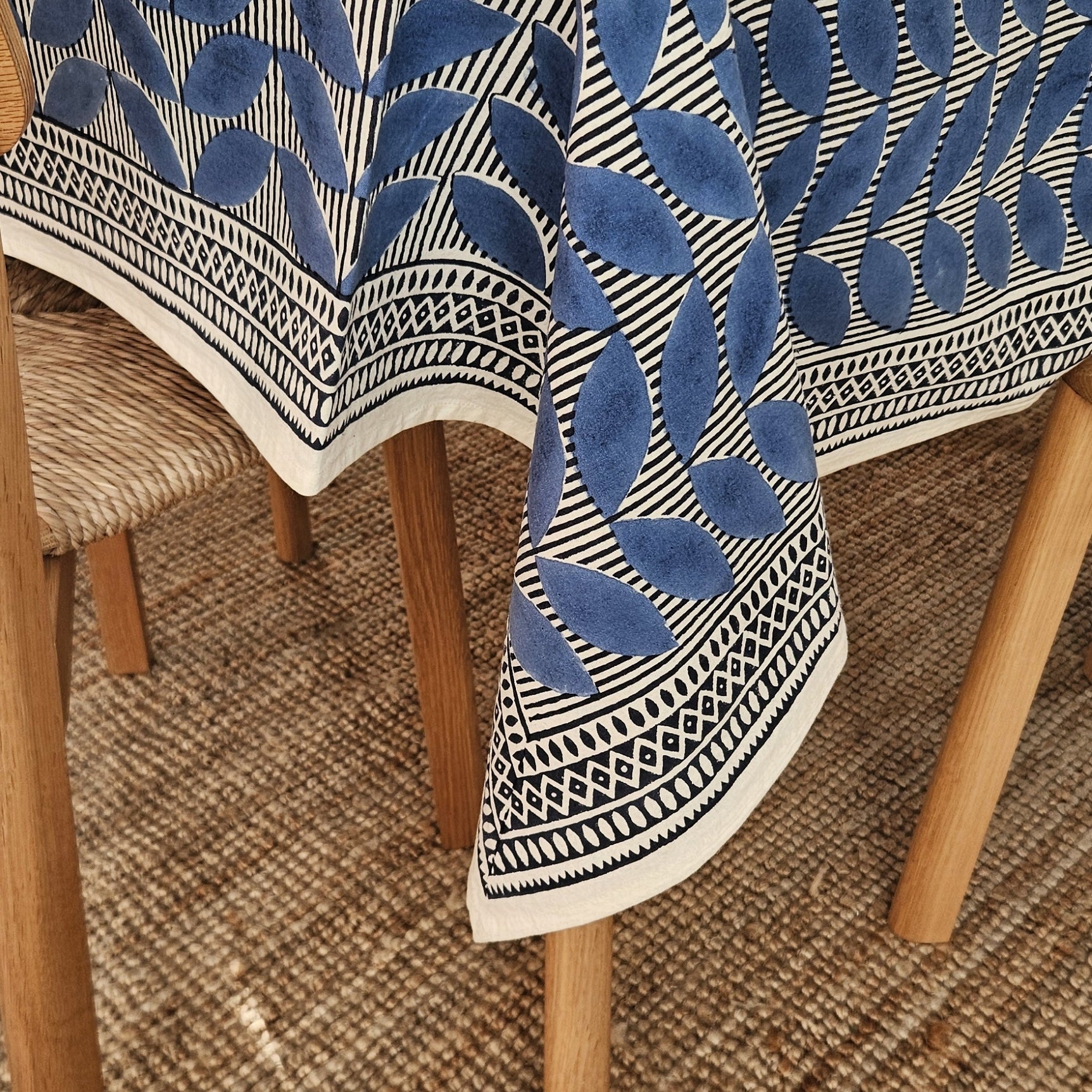 Table Cover Cap Estel 150x250 100% Organic Cotton-blockprint - Blue BLUE