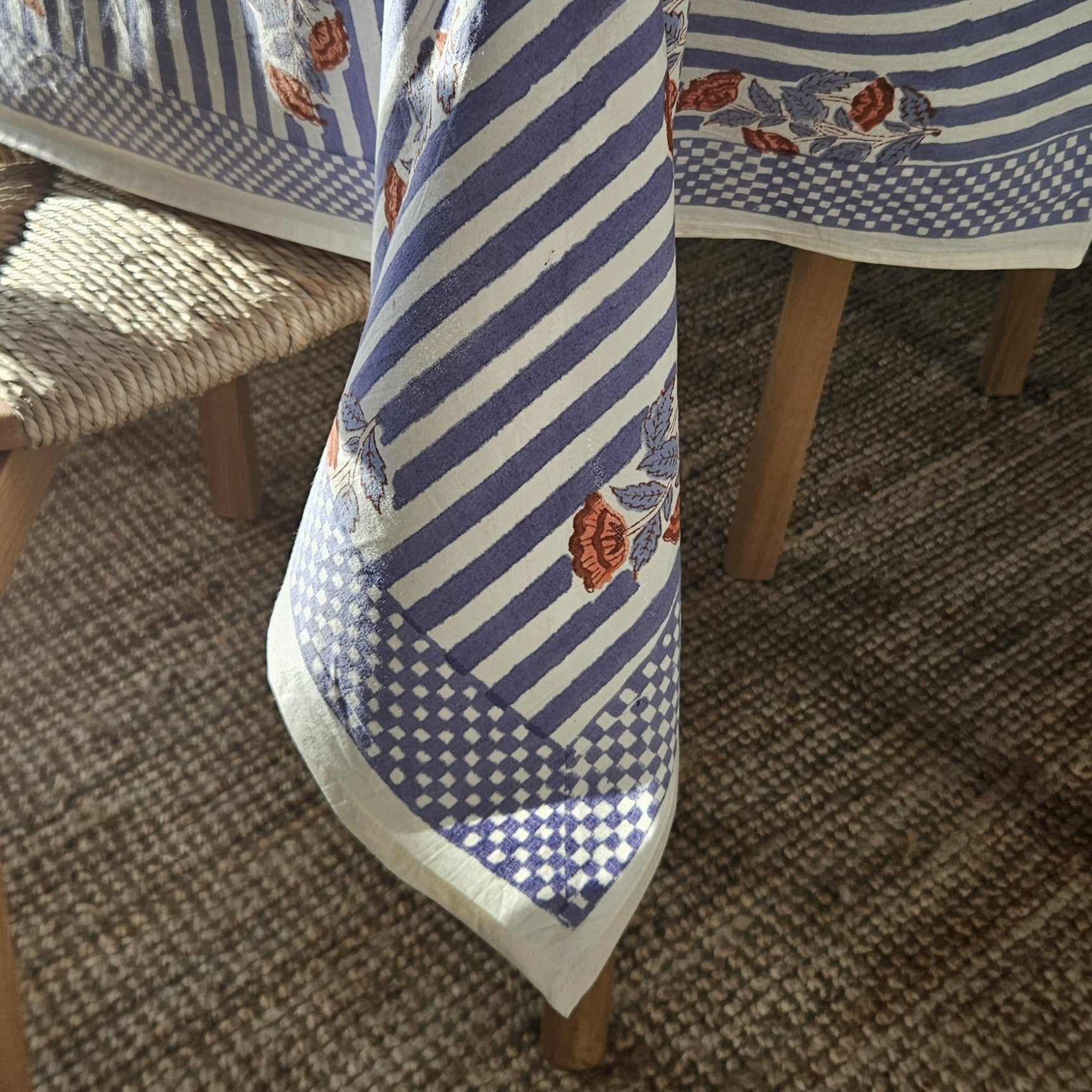 Table Cover Beaulieu 150x250 100% Organic Cotton-blockprint - Lilac LILAC